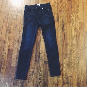 Paige denim, high rise, dark wash Skinnies ✌🏻